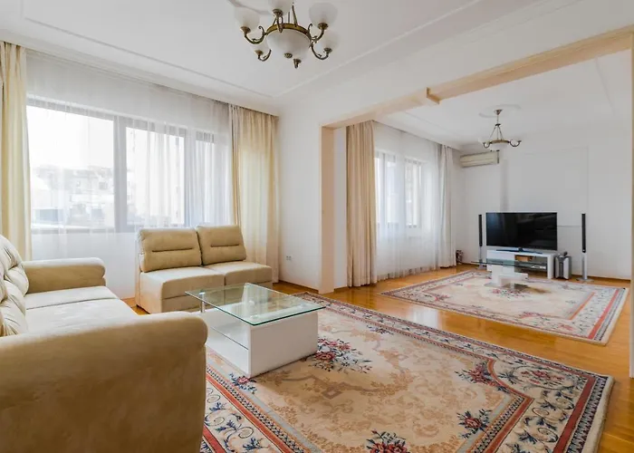 Апартамент 2-bd Bright In By Flat Mаnager